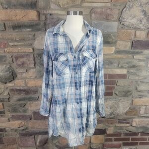 Cloth and Stone plaid button up top Medium